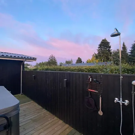 Feriehus With Outdoor Marielyst Bøtø By